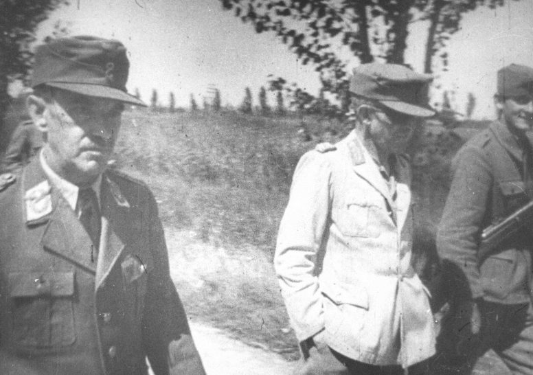 Александер Лёр со штабом под конвоем югославских солдат. 1945 г.
