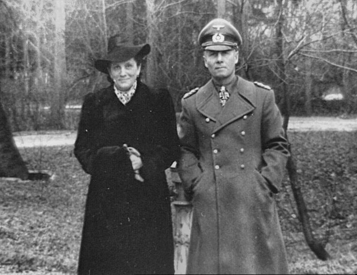 Эрвин Роммель с женой. 1939 г.