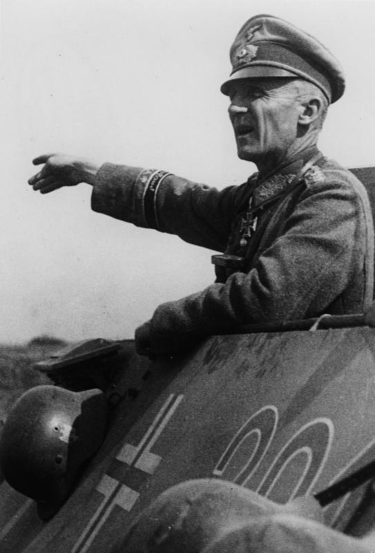 Хассо Мантойфель в бою. 1944 г.