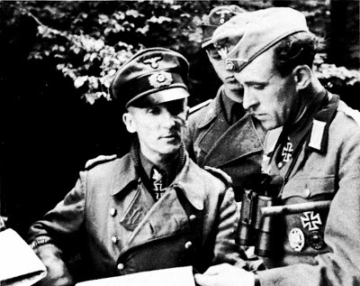 Хассо Мантойфель с офицерами. Франция. 1944 г.