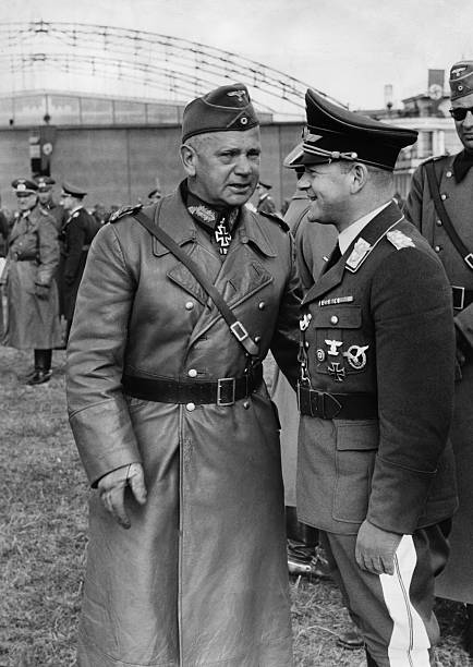 Вальтер Рейхенау и Эрхард Мильх. 1939 г.
