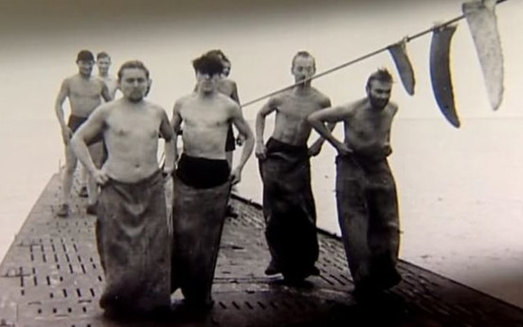 Развлечения на палубе подлодки «U-123». Июль 1942 г.