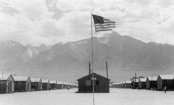 Лагерь «Manzanar» в Калифорнии для интернированных. Июль 1942 г.