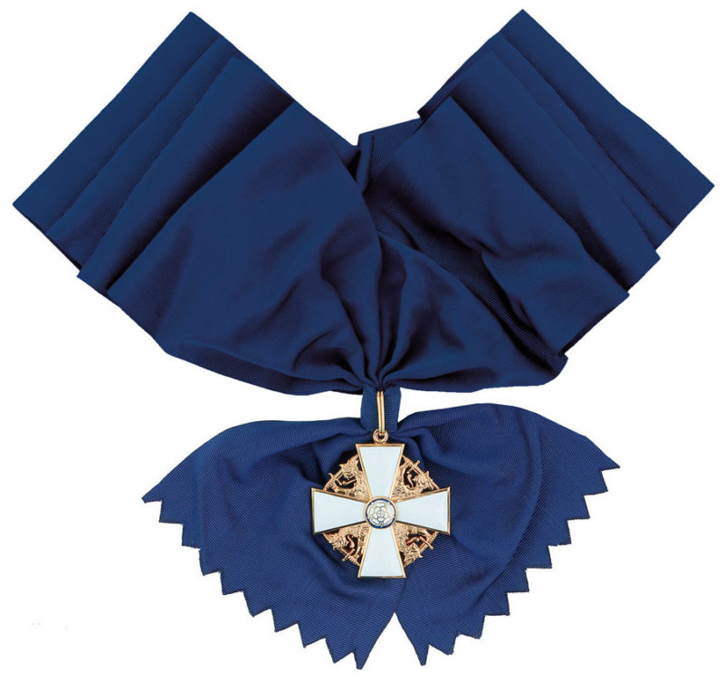 Большой крест ордена Белой розы Финляндии на широкой ленте для мужчин.