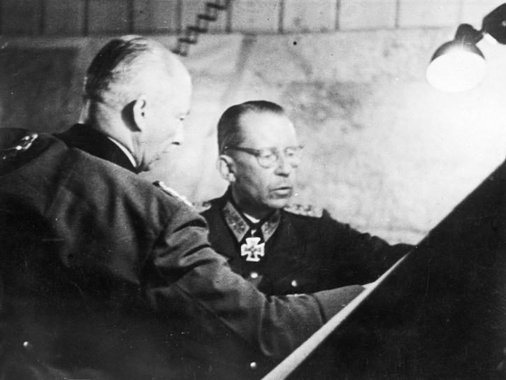 Готхард Хейнрици и фон Клюге. 1943 г. 