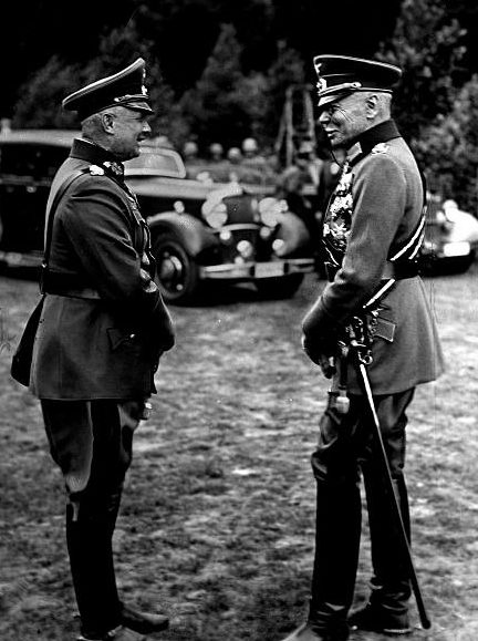 Вернер Фрич и Ханс фон Сект. 1935 г.