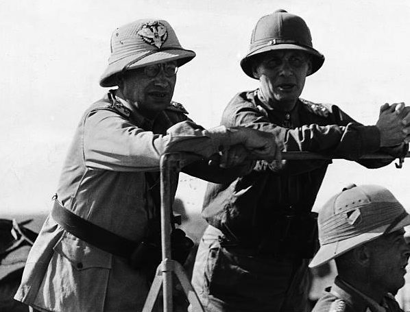 Эрвин Роммель с итальянскими офицерами. 1941 г. 