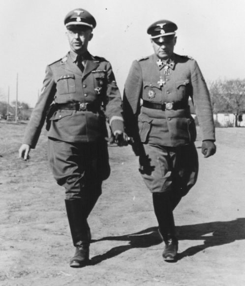 Феликс Штайнер и Генрих Гиммлер на Восточном фронте. 1942 г.