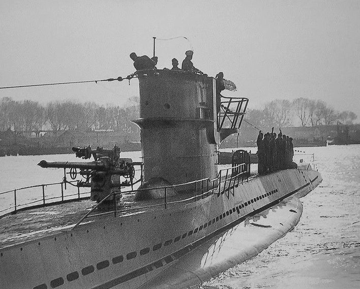 Подлодка «U-32» возвращается из похода. 1939 г. 