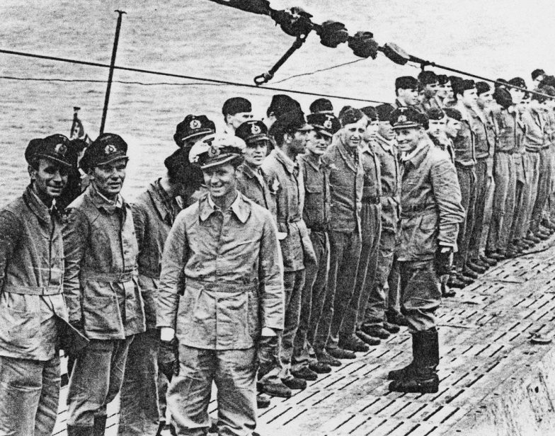 Экипаж подлодки «U-203» на палубе. 1942 г.