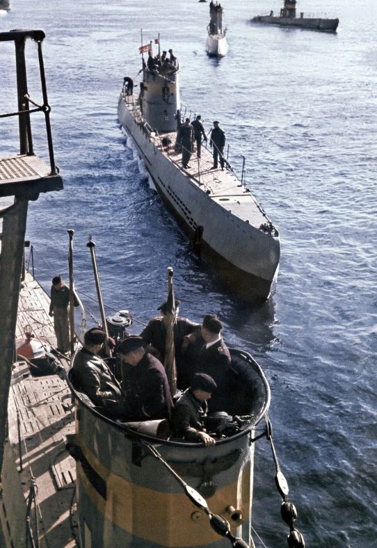 Подлодки 21-й флотилии в порту Пиллау. На переднем плане – «U-62». 1942 г. 