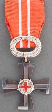 Крест 4-го класса ордена Креста Свободы за гражданские заслуги с Красным Крестом. 