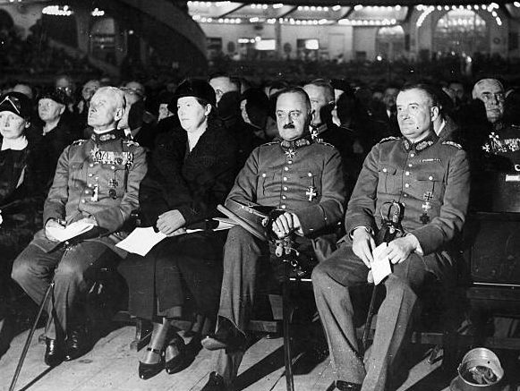Курт Хаммерштейн, Рудольф фон Хорн и Хорст фон Meтцш. 1931 г. 