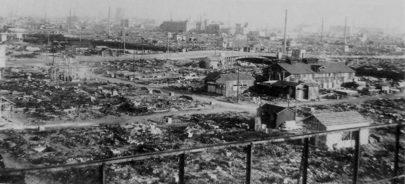 Разрушенный квартал. 1944 г. 