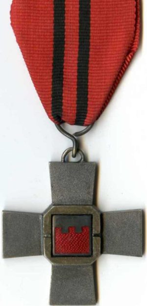 Крест 10-й дивизии (10-Divisioonan Muistoristi)