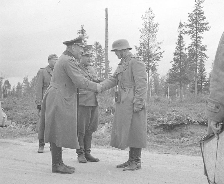 Николаус Фалькенхорст и Ялмар Сииласвуо. Финляндия. 1941 г.