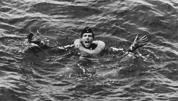 Моряки с утонувшей подлодки «U-175». Апрель 1943 г. 