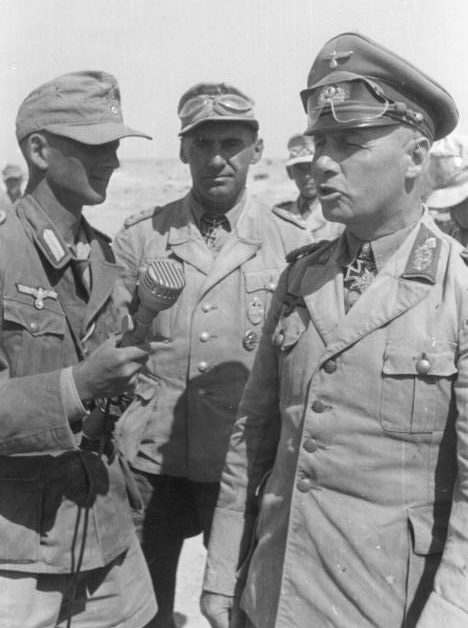 Эрвин Роммель дает интервью. Северная Африка. 1942 г.