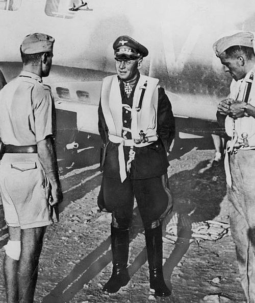 Эрвин Роммель во время Африканской кампании. 1942 г.
