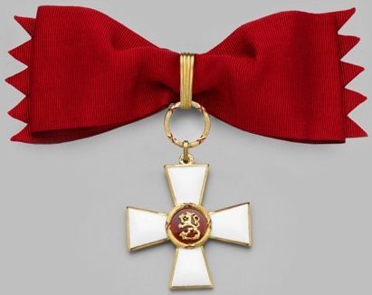 Командорский Крест ордена Льва Финляндии на банте для женщин.