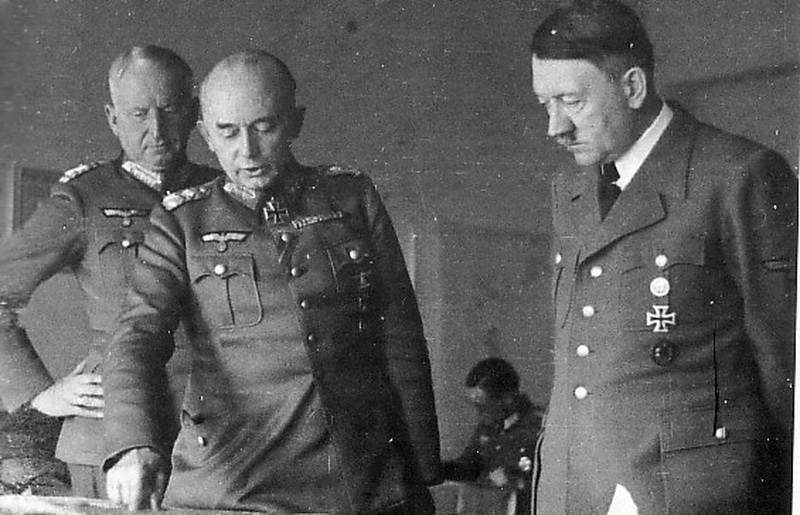 Рихард Руофф на совещании у Гитлера. Украина.1943 г.