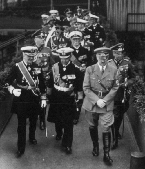 Карл Шустер, Вильгельм Кейтель и Адольф Гитлер. 1937 г.