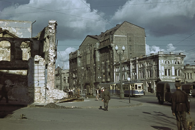 Улица Свердлова, ныне - Полтавский шлях. Лето 1942 г.