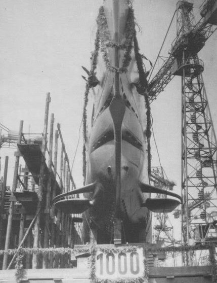 Спуск на воду «U-158» - тысячной подлодки построенной Германией. 21 июня 1941 г. 