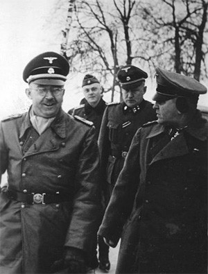 Теодор Эйке и Генрих Гиммлер на Восточном фронте. 1941 г.