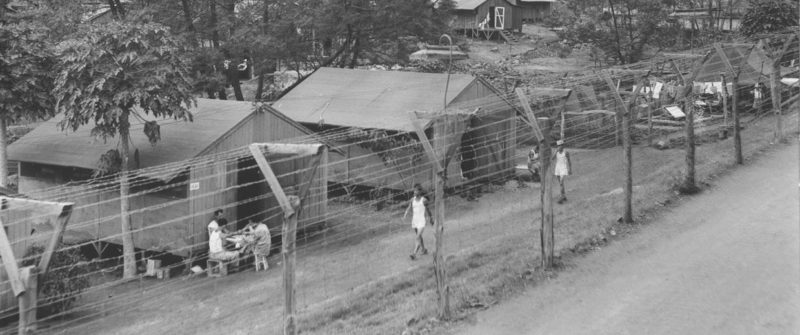 На страже « японского счастья». Лагеря интернированных. 1942 г.