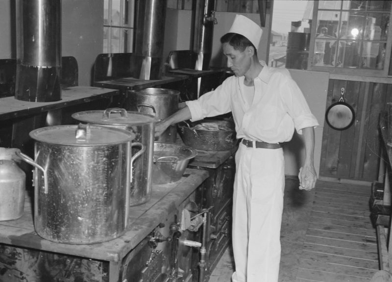 Кухня лагеря «Постон». 1942 г.
