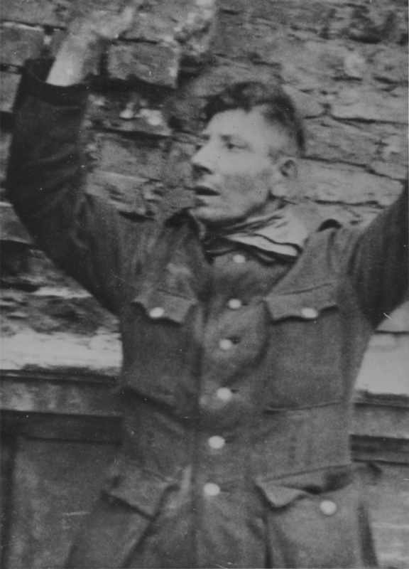 Немцы в плену повстанцев. Август-сентябрь 1944 г.