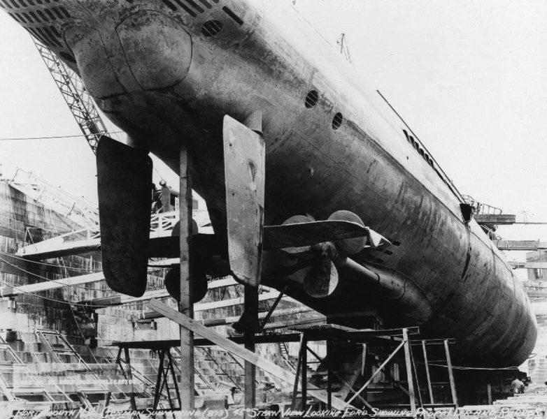 Подлодка «U-873» в сухом доке Портсмута. Июнь 1945 г.