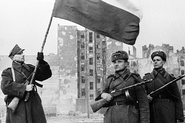 Красная Армия в городе.17 января 1945 г.