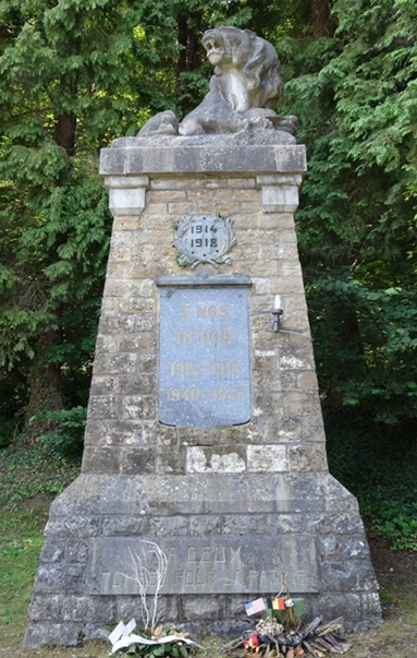 Муниципалитет Hamoir. Памятник погибшим в обеих войнах.
