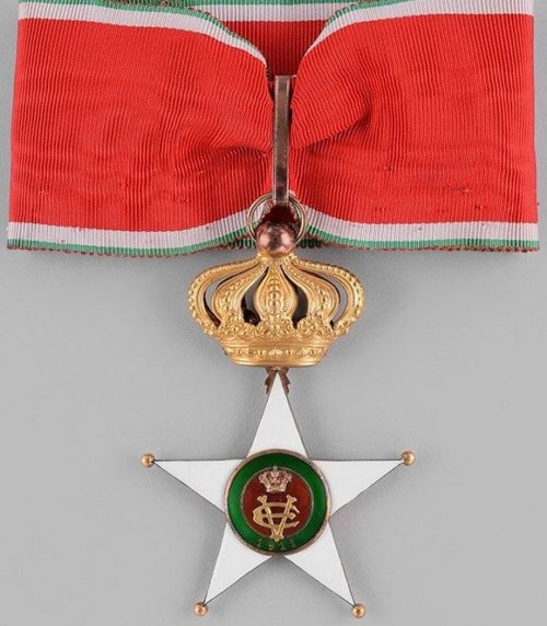Знак Великого офицера Колониального ордена Звезды Италии.
