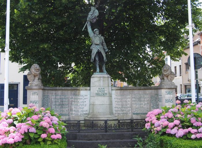 Муниципалитет Tervuren. Военный мемориал. 