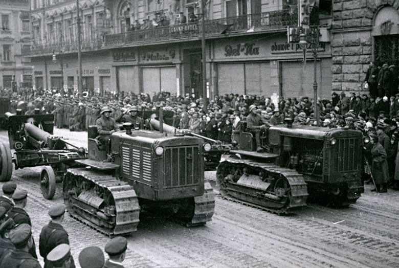 Красная Армия входит в город. Сентябрь 1939 г.