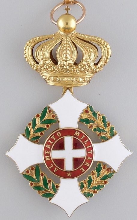 Аверс и реверс знака Большого креста Савойского военного ордена.