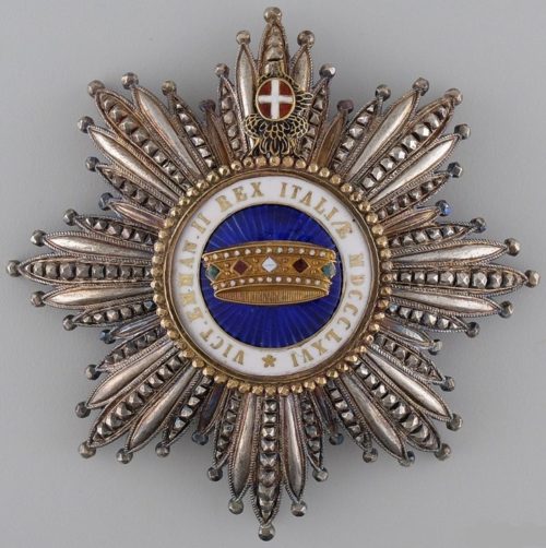 Разновидности Звезды к знаку Кавалер Большого креста ордена Короны Италии.