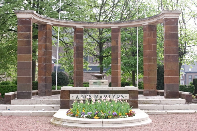 г. Warve. Памятник жертвам войны был установлен в 1951 году.