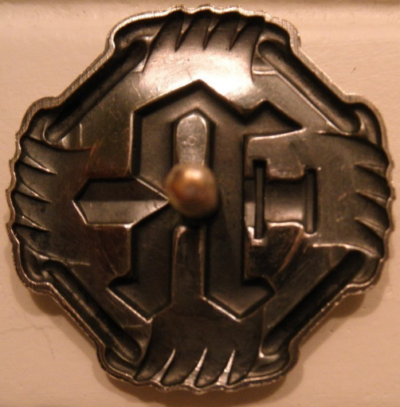 Аверс и реверс малого (185 мм) памятного знака 14-й дивизии.