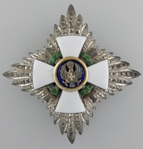 Аверс и реверс Звезды Большого серебряного креста Ордена Римского орла с мечами I-го типа.