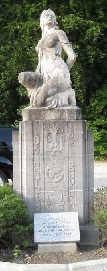 г. Pommeroeul. Памятник группе Сопротивления, установленный в 1948 г.