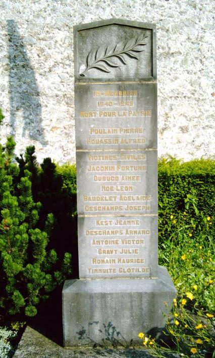 Муниципалитет Villers-Poterie. Памятник погибшим в обеих войнах.