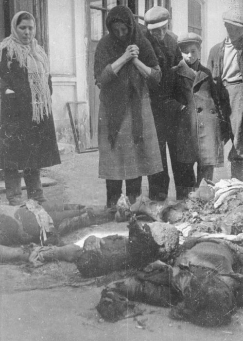 Трупы на улице Одессы. 17-18 октября 1941 г. Более 5 тысяч одесситов было убито в первые два дня оккупации.