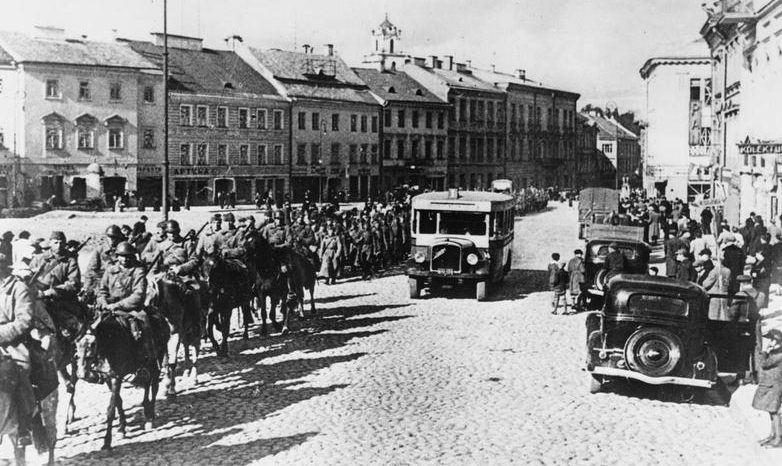 Красная Армия занимает Вильно. Сентябрь 1939 г.