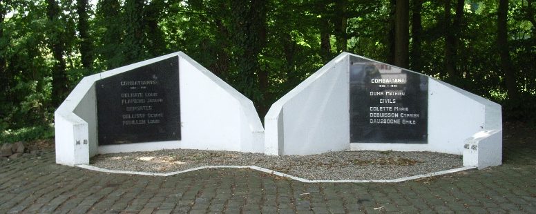 Муниципалитет Эгезе (d'Eghezee). Военный мемориал обеих войн.