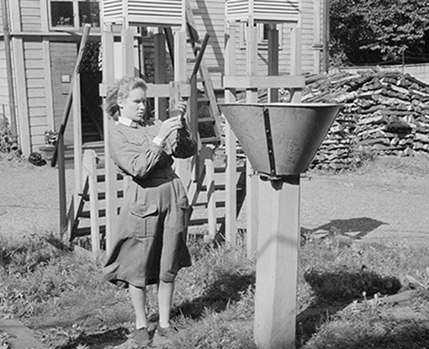 «Лотты» на военной метеорологической станции. 1941 г.