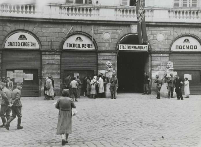 Площадь Рынок. 1942 г.